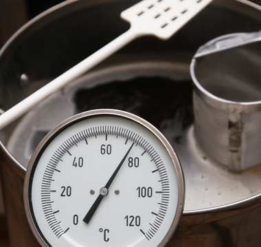 Mastering the Art of Beer Brewing: Temperature Control for Perfect Brews